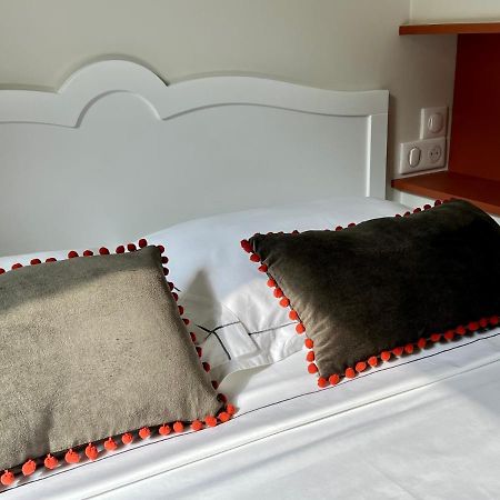 Les Petits Volets 2 Bed and Breakfast Antibes Exteriör bild